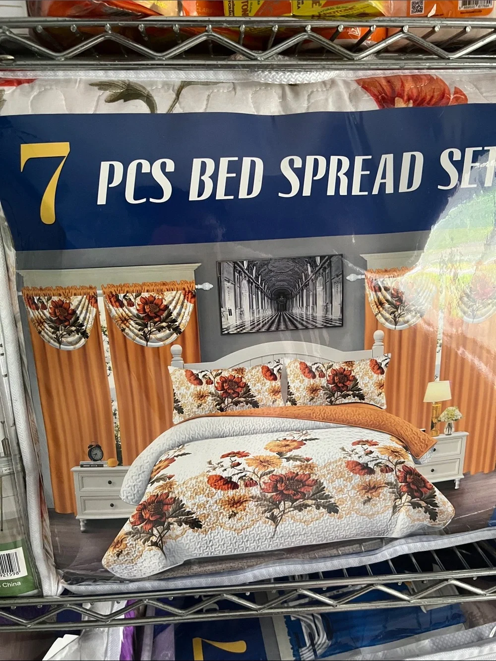 7-Piece Floral Bed Spread Set in Orange and Cream - Unbranded